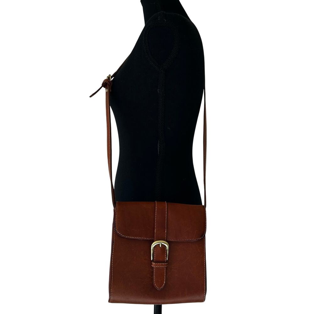 Vintage G.H. Bass Leather Crossbody Purse Saddle Bag Brass Buckle Shoulder Bag